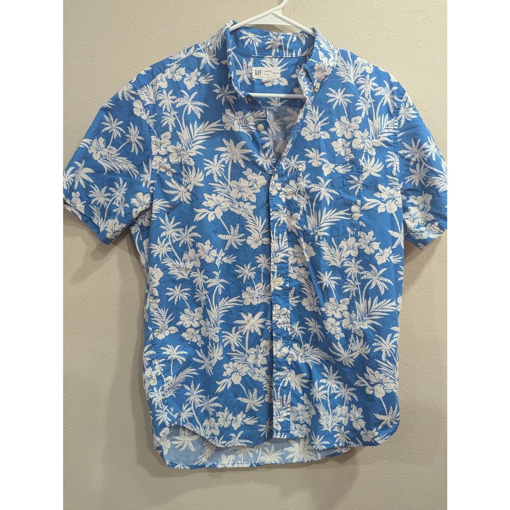Men's cotton Hawaiian style button up collared shirt by the Gap size Medium